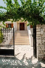 Ostria villa - Image 1
