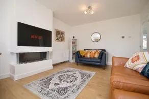Rydal Palace Rugby - Charming 2Bed Haven With Free Driveway Parking - Image 3