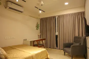 Ekansh: A Premium Studio by Stay Haven - Image 2