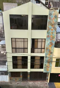 Apartment near the Church with garage. - Image 3