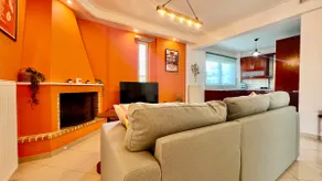 Seaside Central 3bdr Apt with sea views - Image 3