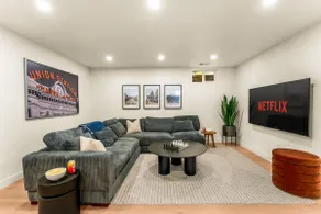 Modern Retreat w/ Hot Tub, Peloton, Gym, and BBQ - Image 2