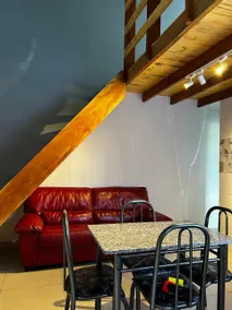 Rustic and cozy house. Family atmosphere - Image 3
