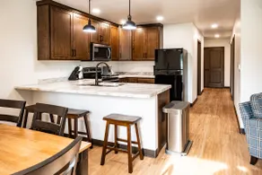 Luxury Suites #4 - Image 3