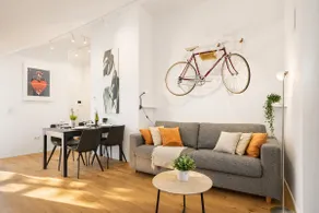 Exclusive penthouse with parking & terrace - Image 2