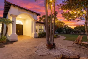 Hilltop Family Mansion - Sleeps 22+ Legoland Beach - Image 2