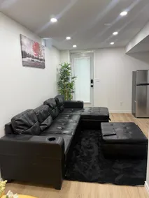 Modern Unit | Near Beach | Free Parking - Image 3