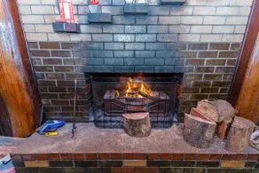 Jarrah Forest Queen Chalet 6 | Manjimup WA - Image 3