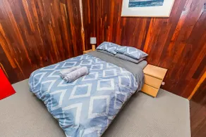 Jarrah Forest Queen Chalet 6 | Manjimup WA - Image 2