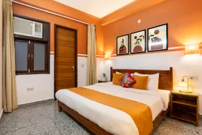 Homely 2BHK Near Yashobhoomi - Image 3
