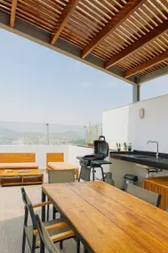 Triplex with private pool in Ocean Reef - Image 4