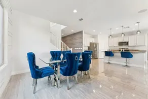 Modern | Pool | Stadium & Westgate - Image 4