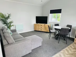 1 bed ground floor flat free parking - Image 5