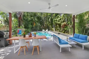 Golden Beach Oasis - Sleeps 12 - Image 5