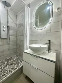 Nice 2-room air-conditioned apartment in the city center - Image 3