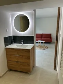 Suite with private hot tub - Image 2