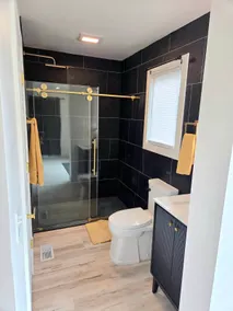 Modern Tiny Home off Oakhill - Image 3