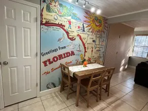 The Native-Vintage Florida Vibe in the Oldest City - Image 5