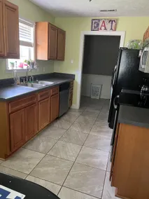 The Lewis house - Image 4