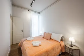 Luxury by the Sea - Central Design Apartment with AC - Image 5