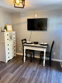 Room In The Inn - Image 4