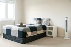 Cozy Family Home | Netflix, Backyard & Quiet Area - Image 5