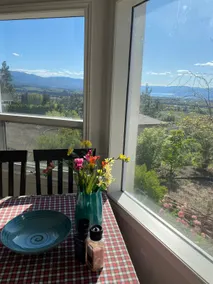 Mountain Breeze Retreat - Image 4