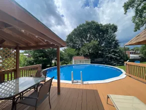 Charming 3 Bedroom with a pool - Image 1