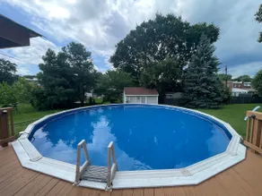 Charming 3 Bedroom with a pool - Image 3