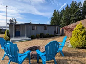 Bailey's Beach House - 2BR w/beach access & views - Image 2