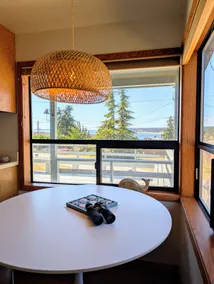Bailey's Beach House - 2BR w/beach access & views - Image 3