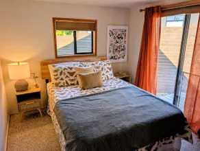 Bailey's Beach House - 2BR w/beach access & views - Image 5
