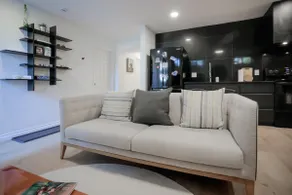 Cute Executive Basement Suite - Image 2