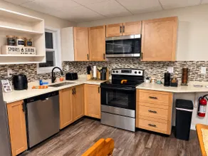 The Bell-Bacon Farms Bungalow - Image 2