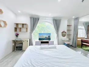 (RiverSide 201B) Spacious 1BR with Kitchen - Image 3