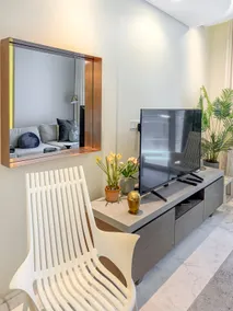 Stylish 1BR in Bahrain Bay Area, Cental Location with waterfront - Image 5