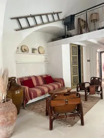 Renovated Apartment Historical Building - 4 guests - Image 2