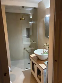 Renovated Apartment Historical Building - 4 guests - Image 3