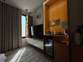 Hotel bed Near the airport - Image 5