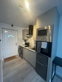 Cozy Studio - Wolverhampton - Image 5