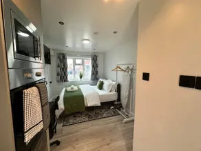 Cozy Studio - Wolverhampton - Image 4