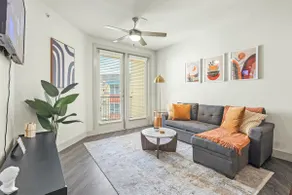 Spacious Suite w/ Resort Pool & Gym in Midtown - Image 2