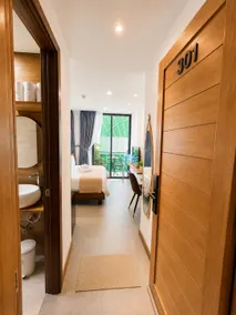 (301MSNK) Luxe Studio with Balcony & Natural Light - Image 3