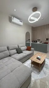 Distinguished Room and Lounge 104 - Image 2