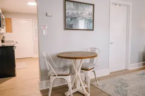 Cozy midtown 3 bedroom 1 bath - Image 3