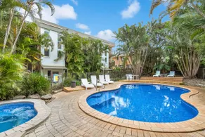 Caba Classic 8 - 2BR Oceanview Apt by uHoliday - Image 4