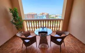 Sea View Balcony, Calma Bay Studio In Pearl - Image 4