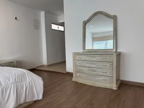 Comfortable, central, close to the beach - Image 3