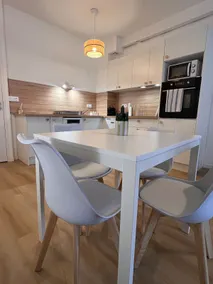 Air-conditioned Duplex: Arènes on foot, Parking - Image 3