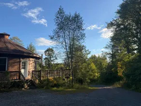 Hillside Cabin-Yurt - Image 4